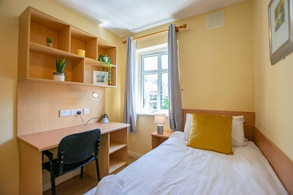 106 - The Townhouse By Shortstays Galway Exterior foto