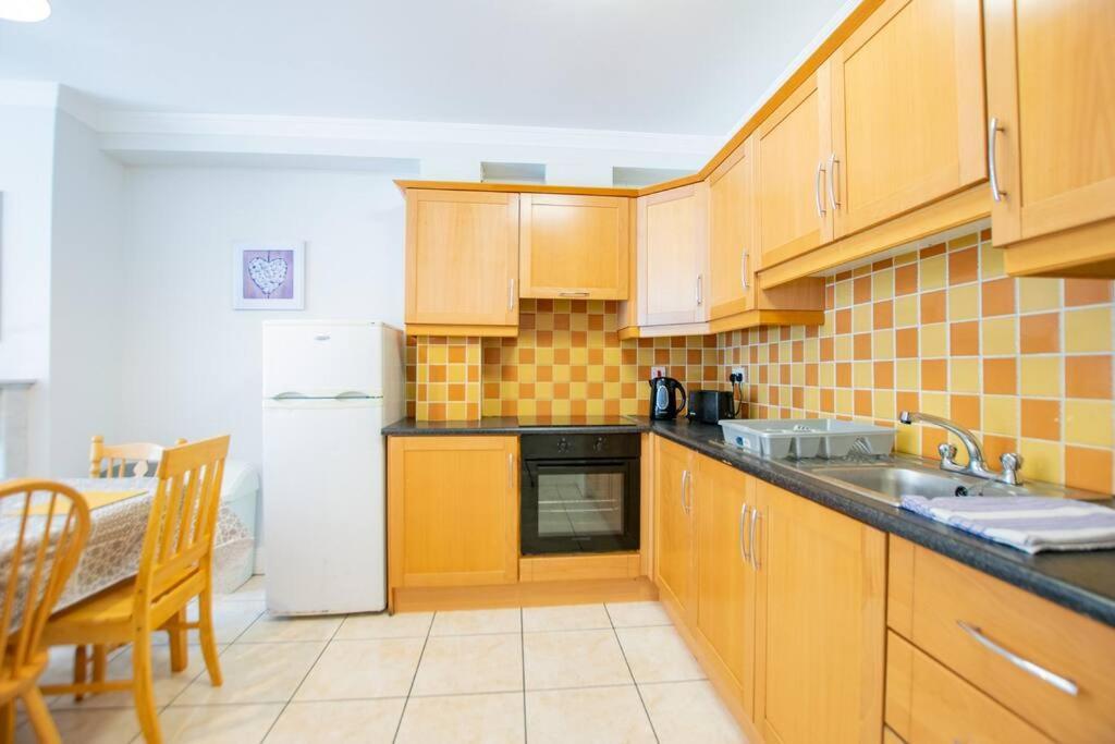 106 - The Townhouse By Shortstays Galway Exterior foto
